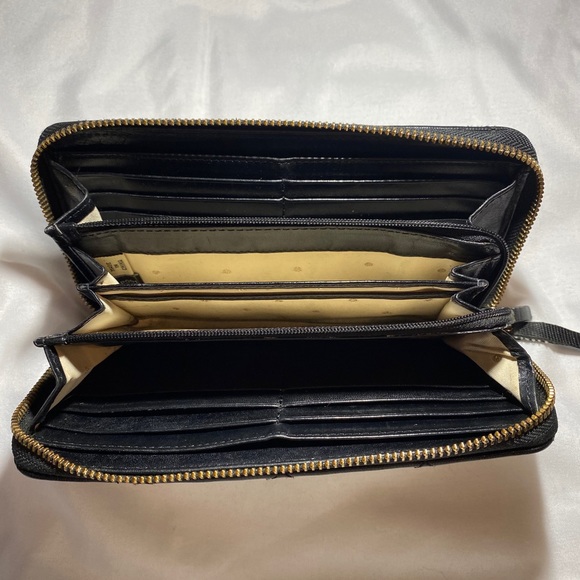 Kate Spade - Picture 2 of 6